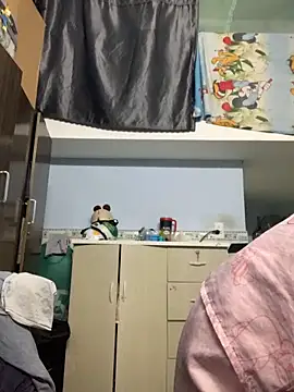 Snapshot of Minee1202 chatting on 11/27/25, 12:35 Minee1202 online show from 11/27/25, 12:35