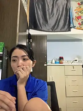 Snapshot of Minee1202 chatting on 11/29/25, 01:41 Minee1202 online show from 11/29/25, 01:41