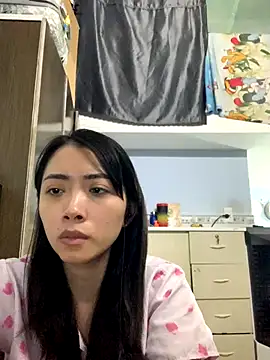 Snapshot of Minee1202 chatting on 12/02/25, 12:49 Minee1202 online show from 12/02/25, 12:49