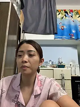 Minee1202 online show from 05/05/26, 01:13