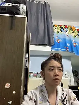 Minee1202 online show from 05/06/26, 02:29