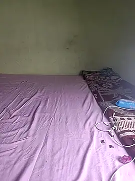 Snapshot of Snaya-baby chatting on 09/10/25, 01:55 Snaya-baby online show from 09/10/25, 01:55