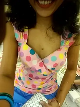 Snaya-baby online show from 11/26/25, 12:33