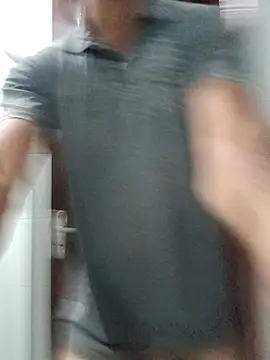 vouserseudono online show from 04/05/26, 11:02