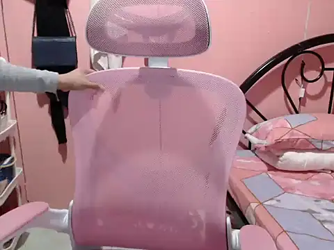 Snapshot of Wynxx chatting on 10/02/25, 09:16 Wynxx online show from 10/02/25, 09:16