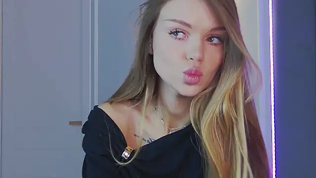 MarilynNova online show from 01/16/26, 04:38