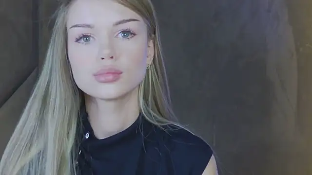 MarilynNova online show from 05/04/26, 04:41