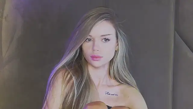 Snapshot of MarilynNova chatting on 06/29/26, 04:41 MarilynNova online show from 06/29/26, 04:41
