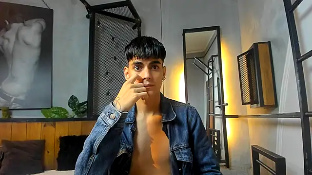 Dani mc1 online show from 09/18/25, 11:45