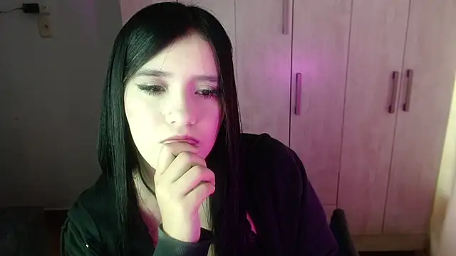 Velvet 28 online show from 10/29/25, 01:35