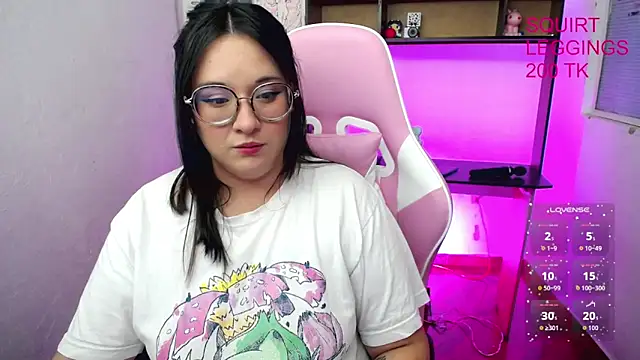 Snapshot of _Jaade_p_ chatting on 10/26/25, 01:55 Jaade p online show from 10/26/25, 01:55