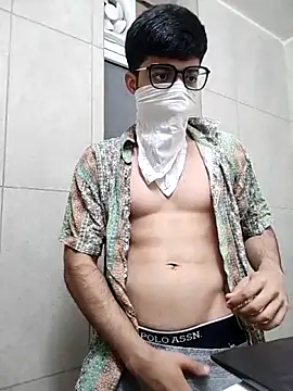 mrmasseur06 online show from 06/08/26, 07:14