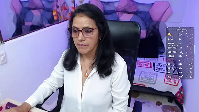 AmandaPeet online show from 10/29/25, 08:32