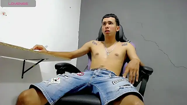 Damien 444 online show from 04/05/26, 08:28