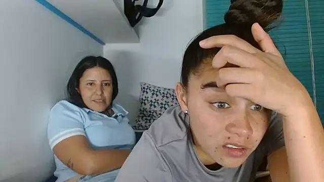 Arieeel 09 online show from 04/15/26, 07:58