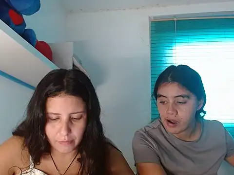 Arieeel 09 online show from 04/23/26, 04:09