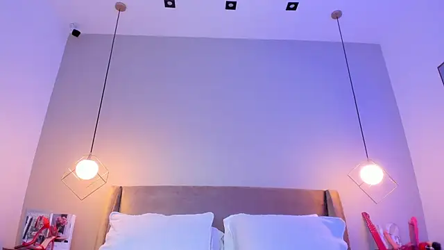 Zammy Sanz online show from 11/09/25, 01:20