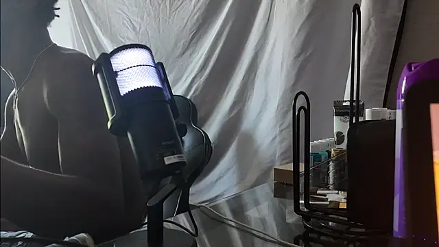 Triggerhappycj100 online show from 04/22/26, 07:04