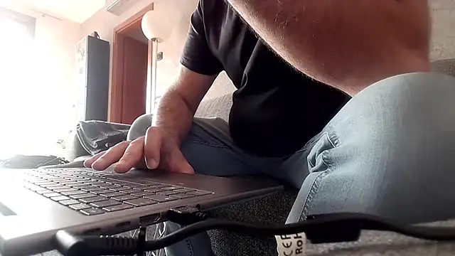 cucciolotto76 online show from 11/08/25, 11:21