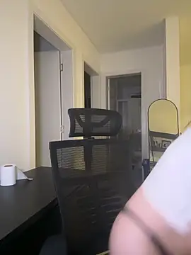 Privad ravenna online show from 04/19/26, 01:49