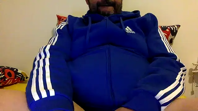 steve669 hot online show from 10/23/25, 07:56