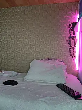 Amber-08 online show from 10/17/25, 02:08