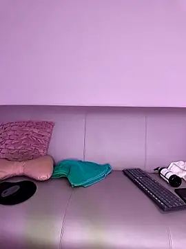 Amber-08 online show from 11/18/25, 02:32