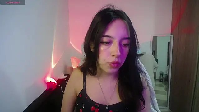 Snapshot of immisssilver chatting on 10/15/25, 02:22 immisssilver online show from 10/15/25, 02:22