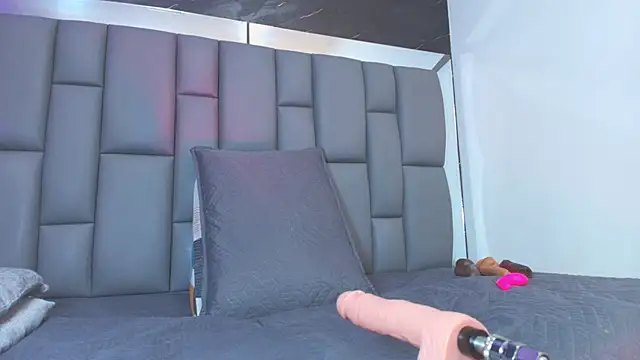 Roxana gomez online show from 10/02/25, 03:24