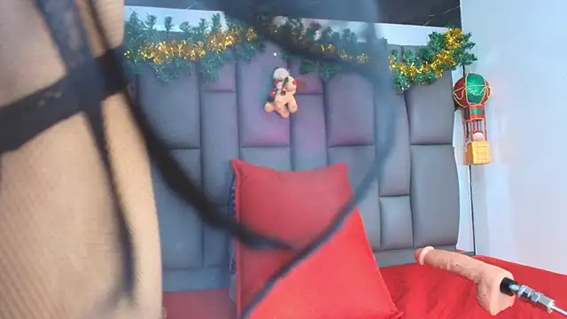 Roxana gomez online show from 11/30/25, 03:32