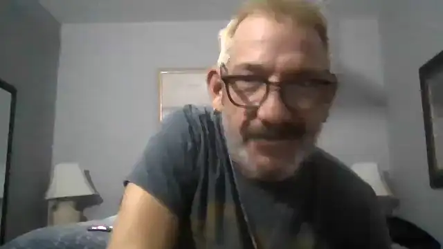 FoxnMouse online show from 10/31/25, 02:56