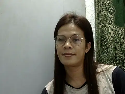 juicycum069 online show from 10/21/25, 10:54