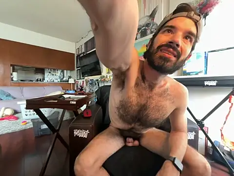 Pupscritch online show from 10/14/25, 07:03