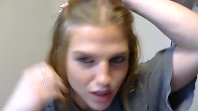 sweetceeme online show from 04/21/26, 01:42