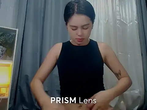 Urasian ladybug online show from 03/21/26, 04:17