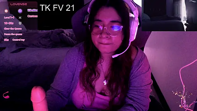 Pink girl0n online show from 12/16/25, 06:02