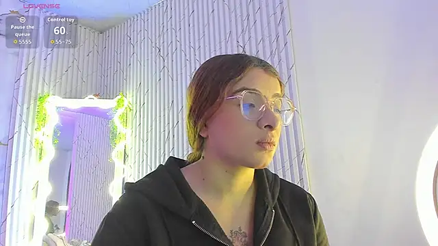 Naomy tay1 online show from 03/20/26, 03:33