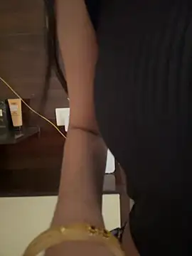 modelnishu online show from 04/22/26, 03:20