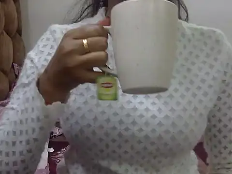 SONIYA 47 online show from 12/20/25, 10:44