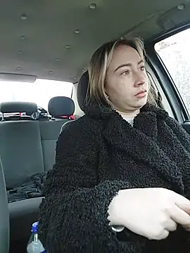 Snapshot of Reina_Cummings chatting on 02/11/26, 06:18 Reina Cummings online show from 02/11/26, 06:18