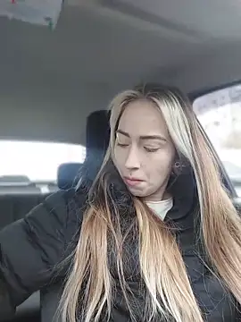 Reina Cummings online show from 03/27/26, 05:57