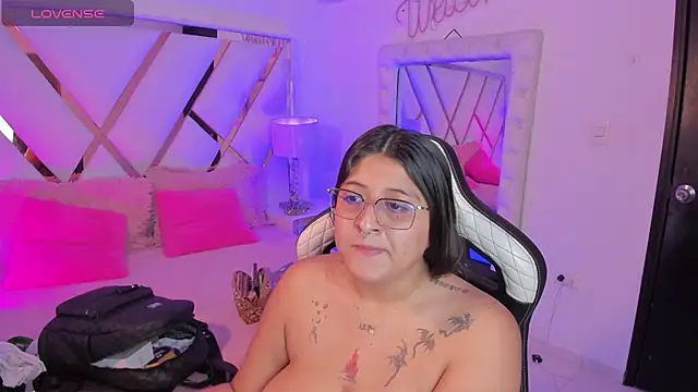 megann  up online show from 04/01/26, 07:22