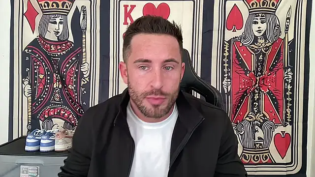 Snapshot of brettmycles28 chatting on 11/05/25, 03:56 brettmycles28 online show from 11/05/25, 03:56