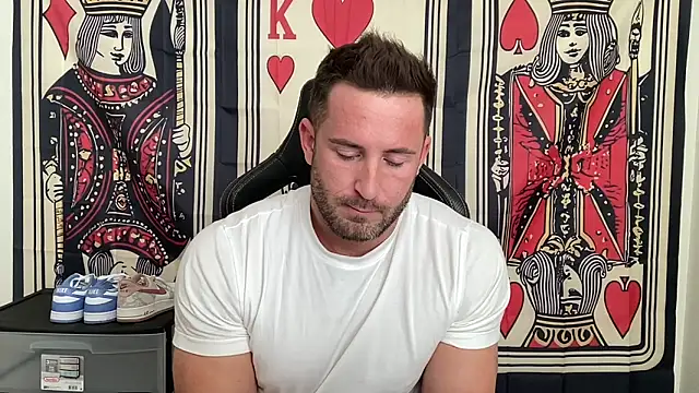 Snapshot of brettmycles28 chatting on 11/06/25, 05:14 brettmycles28 online show from 11/06/25, 05:14