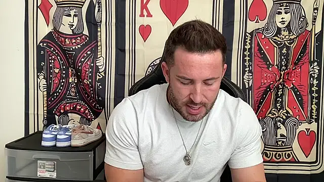 Snapshot of brettmycles28 chatting on 11/07/25, 06:08 brettmycles28 online show from 11/07/25, 06:08