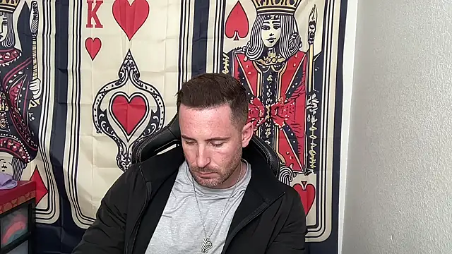 Snapshot of brettmycles28 chatting on 11/17/25, 08:36 brettmycles28 online show from 11/17/25, 08:36