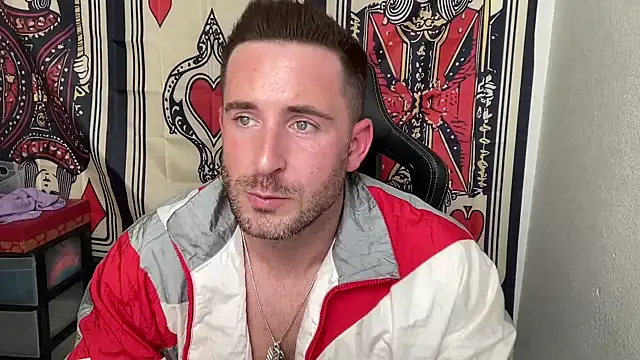 Snapshot of brettmycles28 chatting on 11/19/25, 12:32 brettmycles28 online show from 11/19/25, 12:32