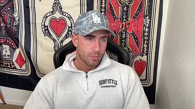 Snapshot of brettmycles28 chatting on 12/01/25, 10:26 brettmycles28 online show from 12/01/25, 10:26