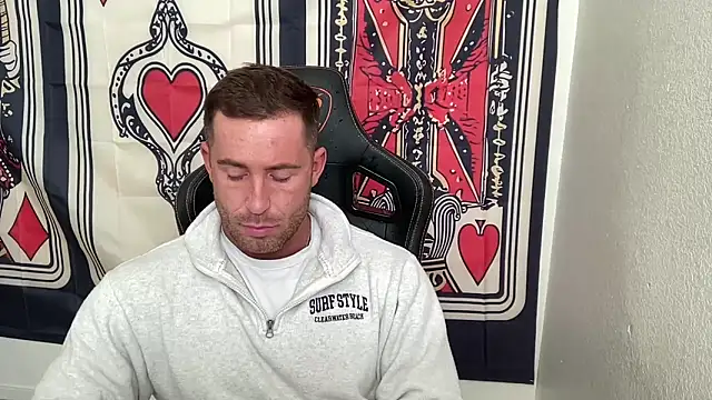 Snapshot of brettmycles28 chatting on 12/02/25, 04:24 brettmycles28 online show from 12/02/25, 04:24