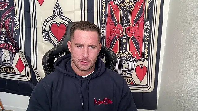 Snapshot of brettmycles28 chatting on 12/03/25, 06:06 brettmycles28 online show from 12/03/25, 06:06